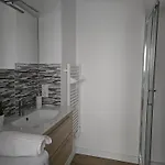 Apartment Ancien Fenetre Sur Cour