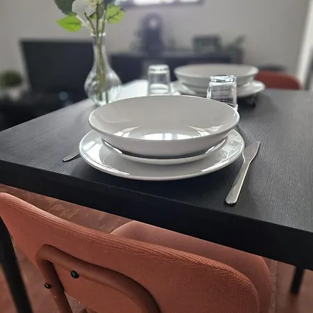 Ancien Fenetre Sur Cour Apartamento Beaupréau-en-Mauges