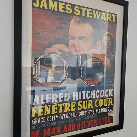 Ancien Fenetre Sur Cour *